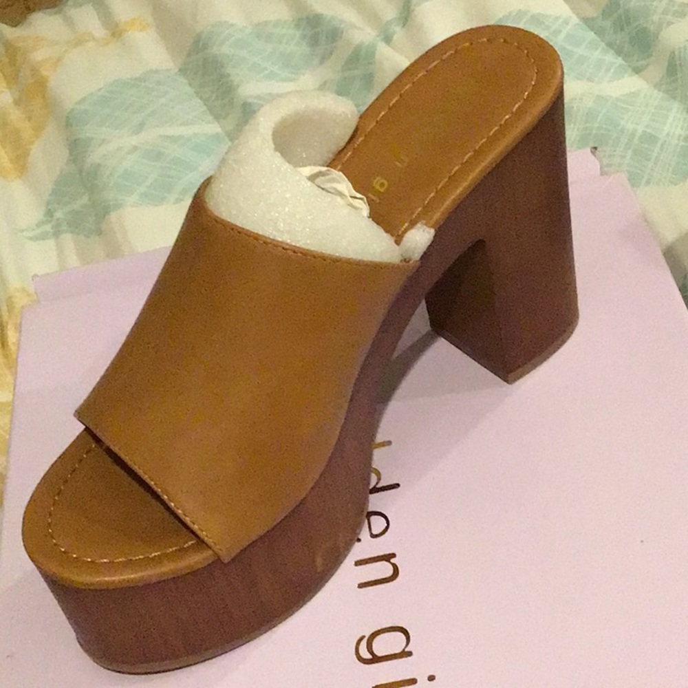 👡 - Picture 2 of 4
